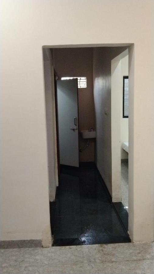 Hotel Garima Удджайн Экстерьер фото